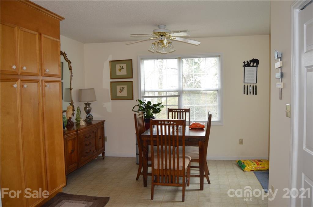 Property image 3 of 116 24th Street in Mimosa Gardens, Hickory, NC 28601