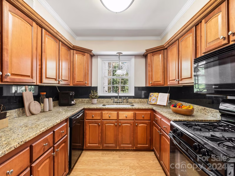 Property image 4 at 3504 Colony Road, Charlotte, NC 28211