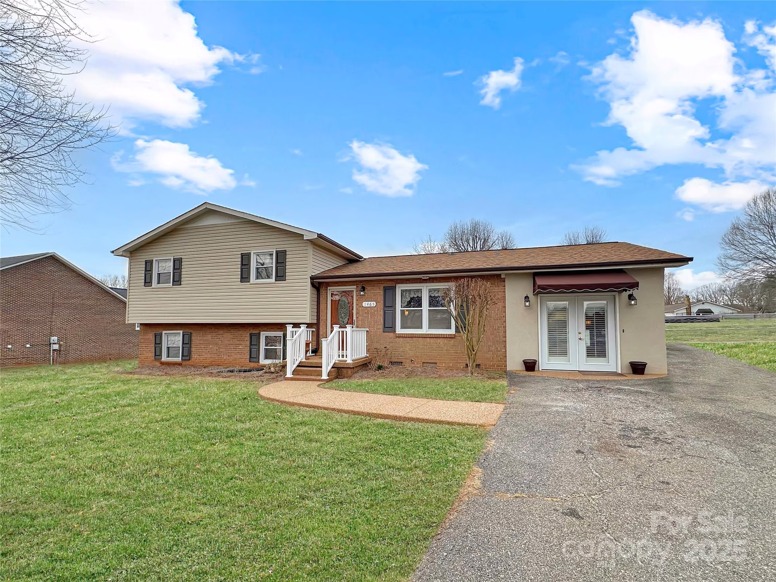 Property image 1 at 1465 Earl Street, Hickory, NC 28602