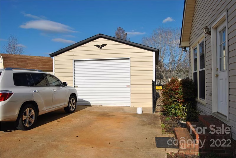 Property image 4 at 117 Halifax Court, Gastonia, NC 28056