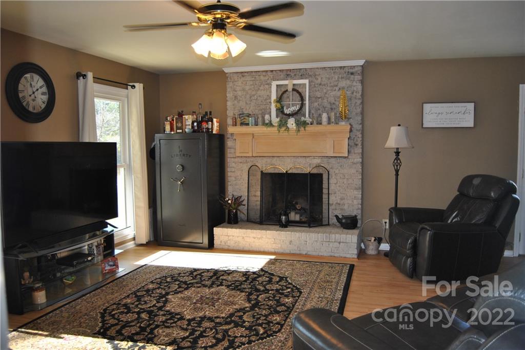 Property image 5 of 117 Halifax Court in Keltic Meadows, Gastonia, NC 28056