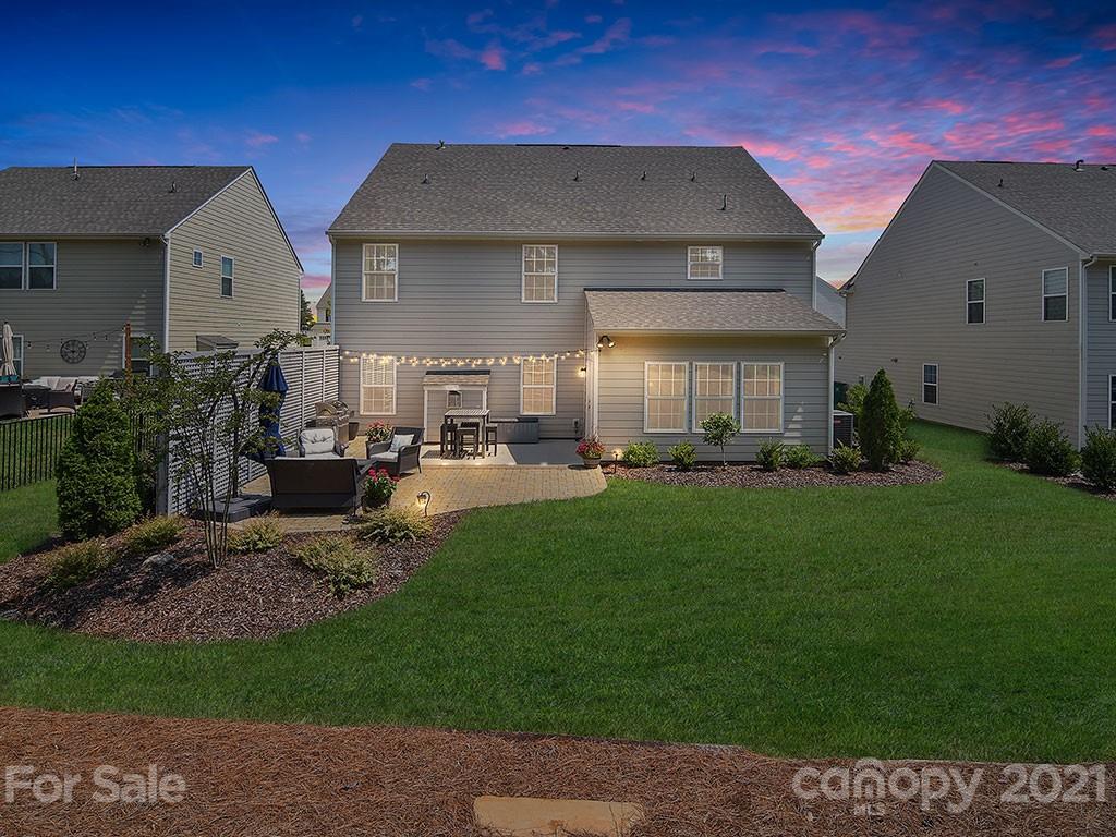 Property image 2 of 3725 Benseval Lane in Lismore, Matthews, NC 28104