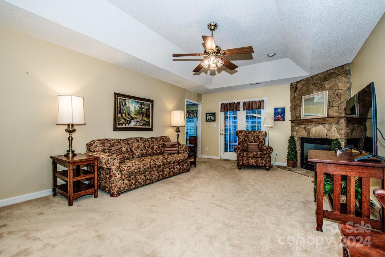 Property image 4 of 181 Oak Village Parkway in The Villages At Oak Tree, Mooresville, NC 28117
