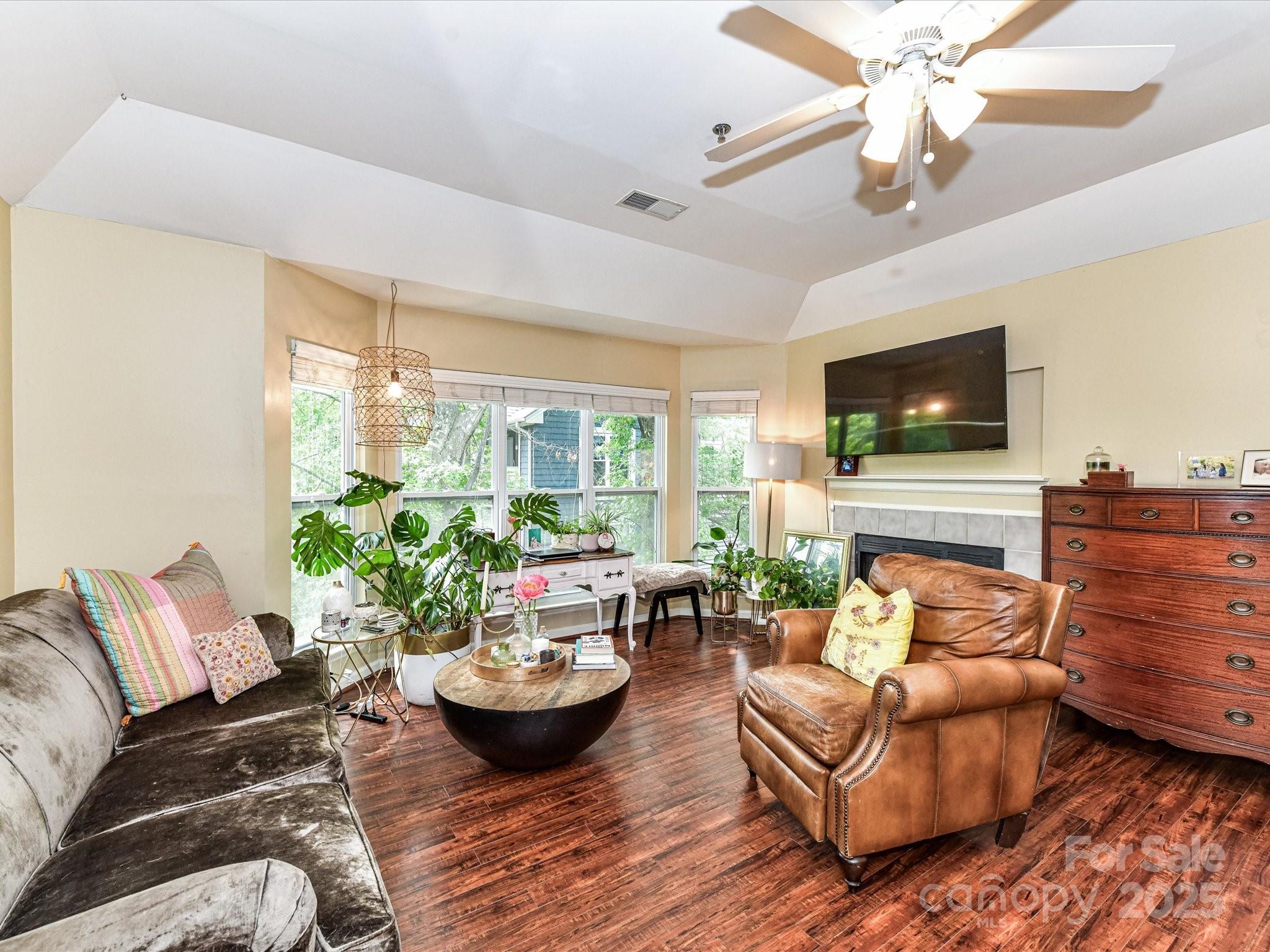 Property image 3 of 517 N Graham Street in The Fourth Ward Square, Charlotte, NC 28202