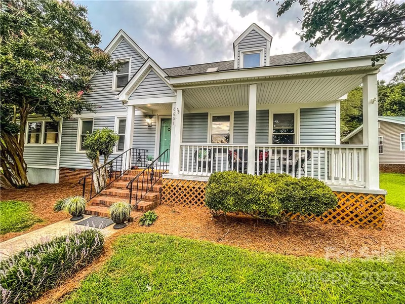 Property image 3 at 6601 Old Meadow Road, Charlotte, NC 28227
