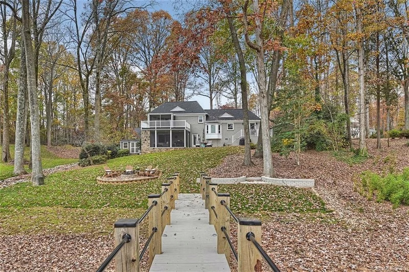 Property image 3 at 175 Woodstream Circle, Mooresville, NC 28117