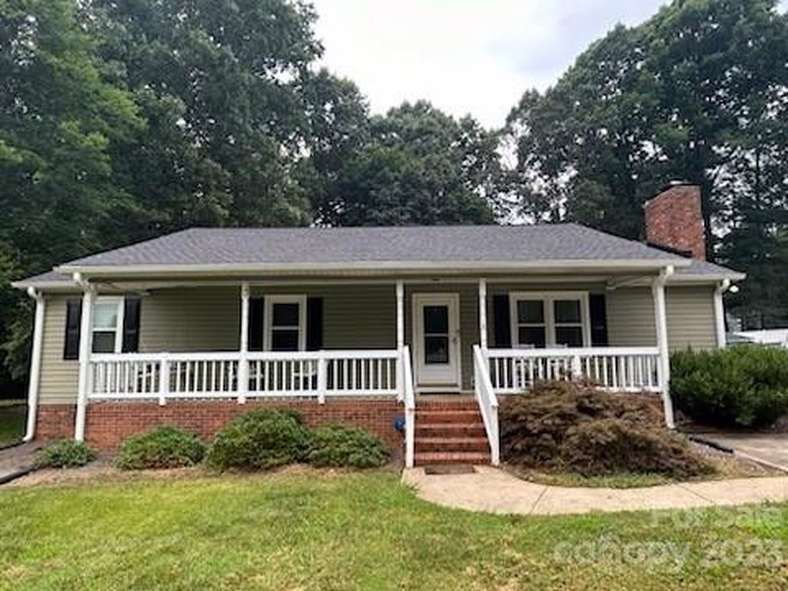 Property image 1 at 1622 Robinson Road, Gastonia, NC 28056