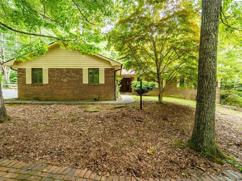 Property image 3 at 144 Camellia Way, Hendersonville, NC 28739