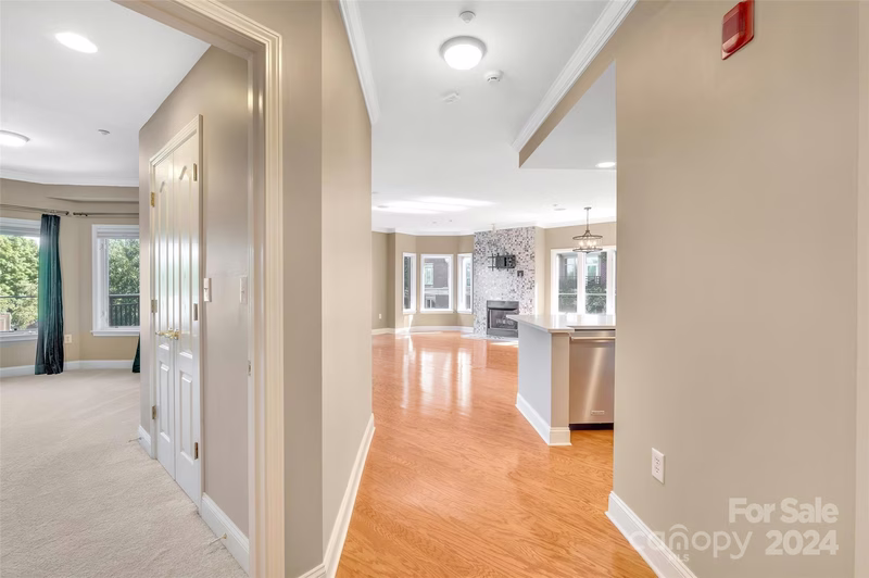 Property image 3 at 401 N Church Street, Charlotte, NC 28202