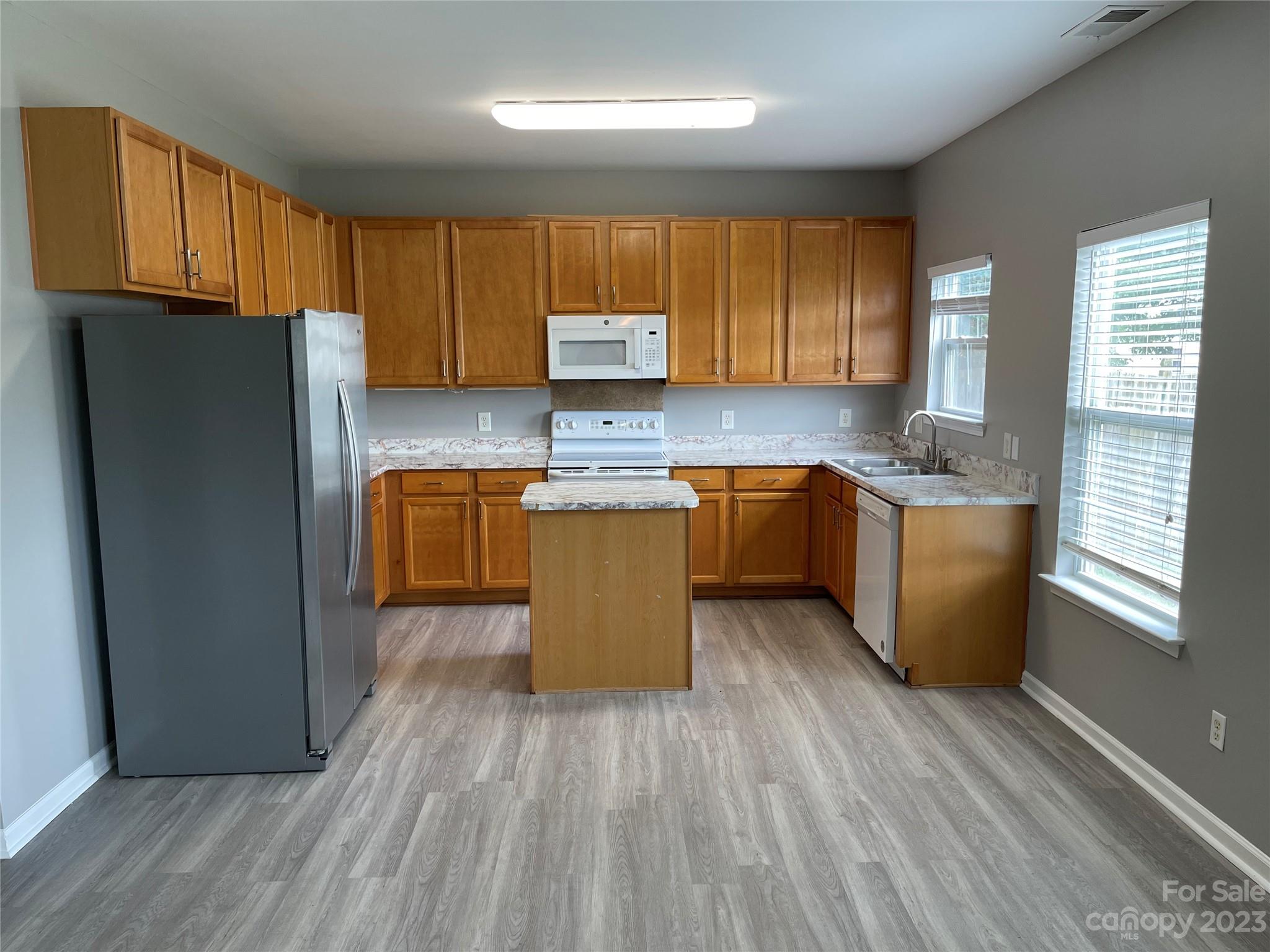 Property image 4 of 618 Latimer Way in Villages of Wesley Chapel, Monroe, NC 28110
