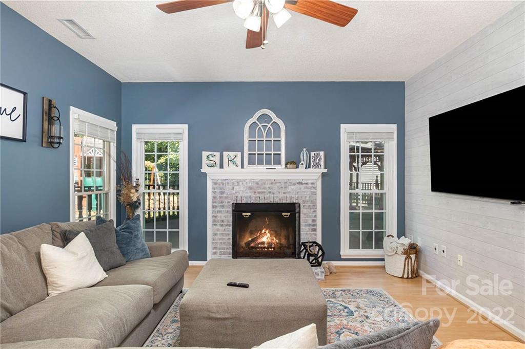 Property image 5 of 1502 Burning Lantern Lane in Lantern Green, Kannapolis, NC 28081