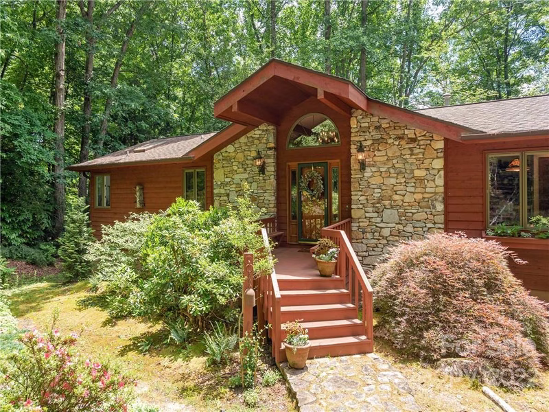 Property image 4 at 52 Wake Robin Place, Hendersonville, NC 28739