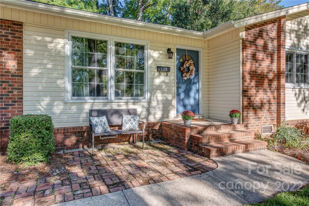 Property image 3 of 2120 Clearview Court in Sedgefield, Gastonia, NC 28054