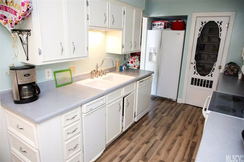 Property image 3 at 4340 N Center Street, Hickory, NC 28601