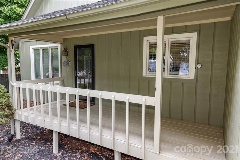 Property image 5 at 4995 Forest Ridge Drive, Hickory, NC 28602