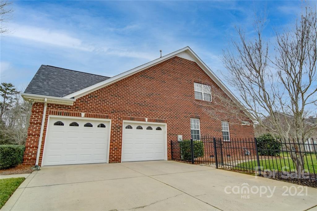 Property image 4 of 5603 Eric Sustar Lane in Crooked Creek Estates, Monroe, NC 28110