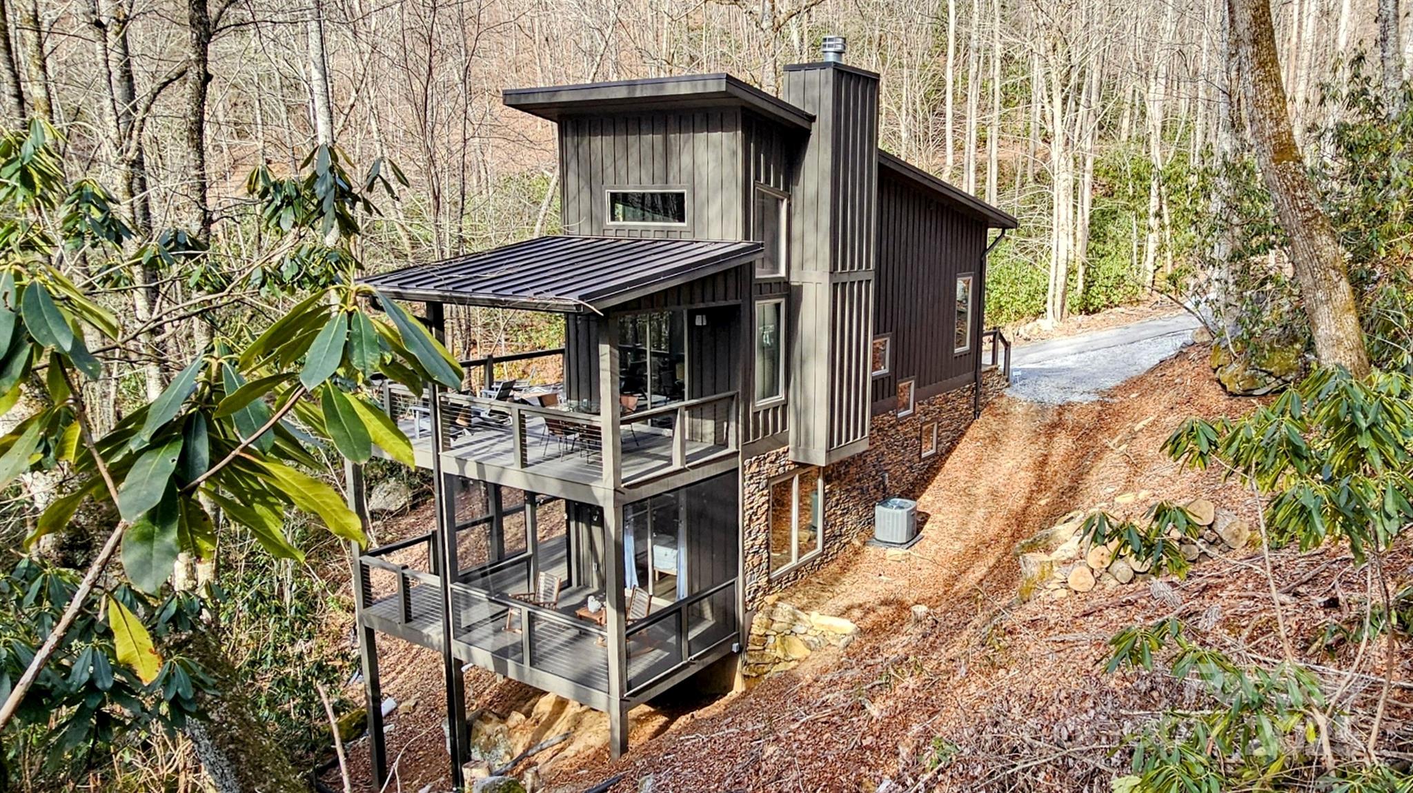 Property image 2 of 63 Speckled Feather Pass in The Divide, Sapphire, NC 28774