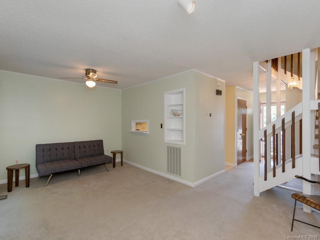 Property image 4 of 33 Hollybrook Drive in Hollybrook Condos, Asheville, NC 28803
