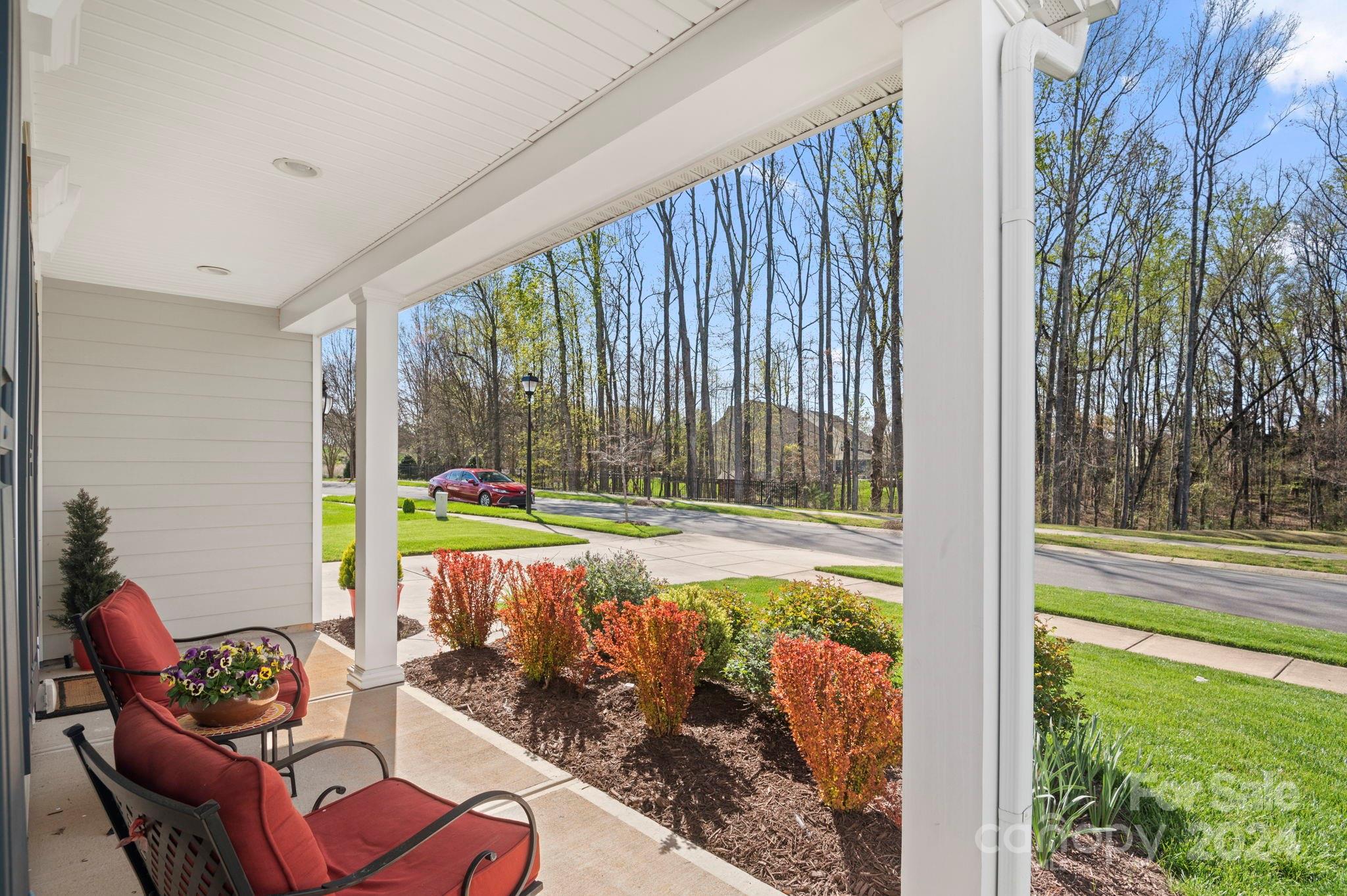 Property image 3 of 1112 Arnott Lane in Lismore, Matthews, NC 28104