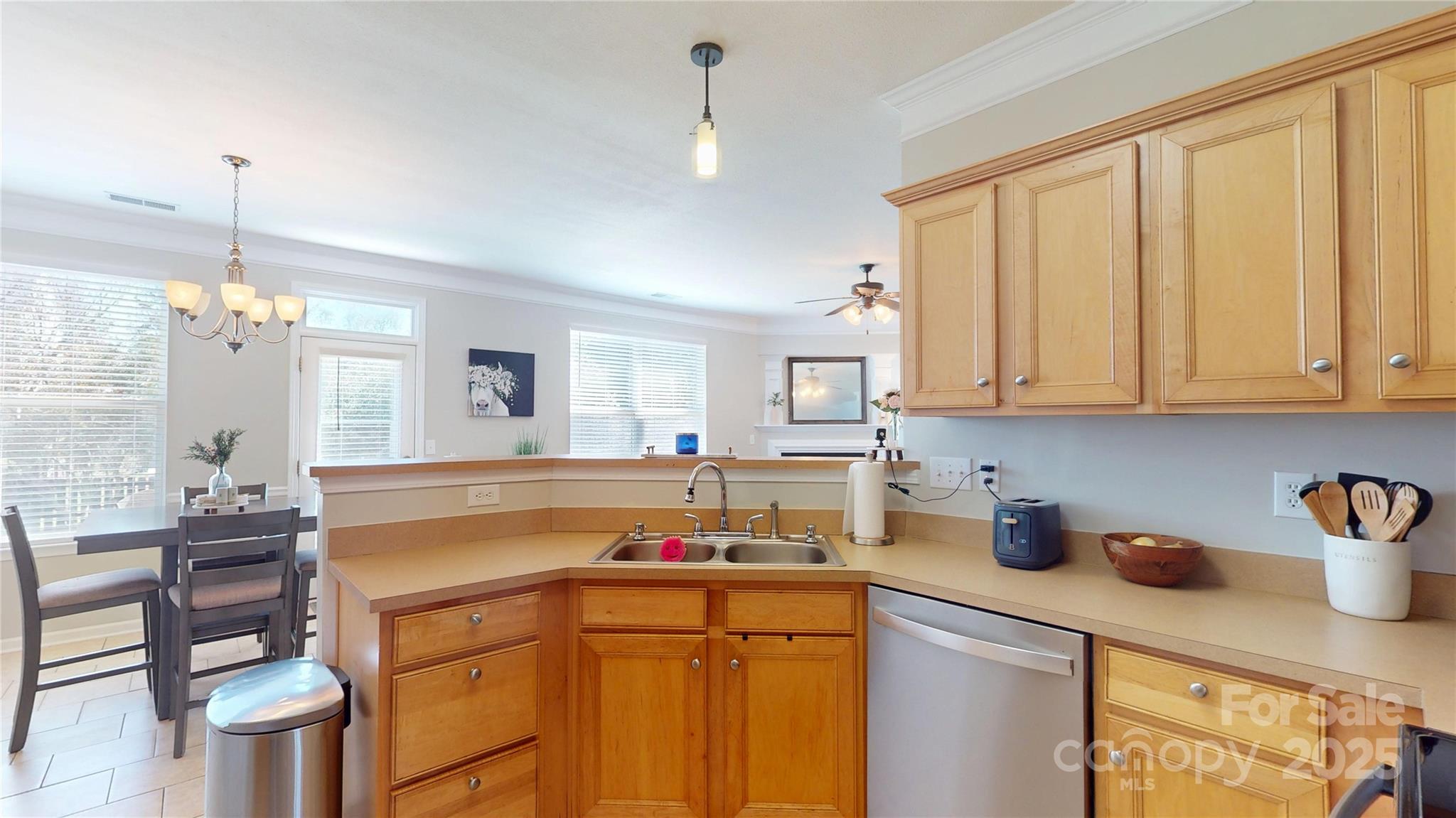 Property image 5 of 504 Galesburg Drive in Villages of Wesley Chapel, Monroe, NC 28110