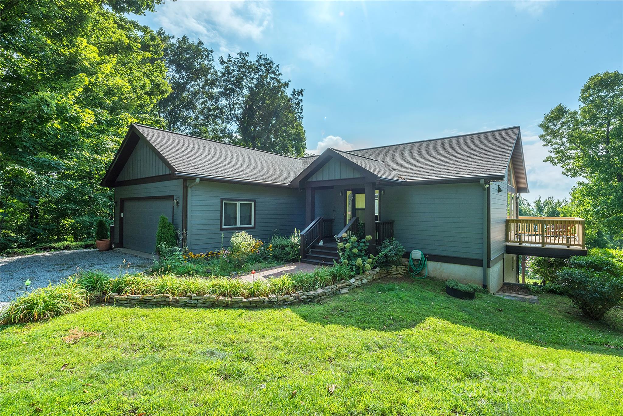 Property image 5 of 60 Songbird Court in StoneRidge Estates, Hendersonville, NC 28792