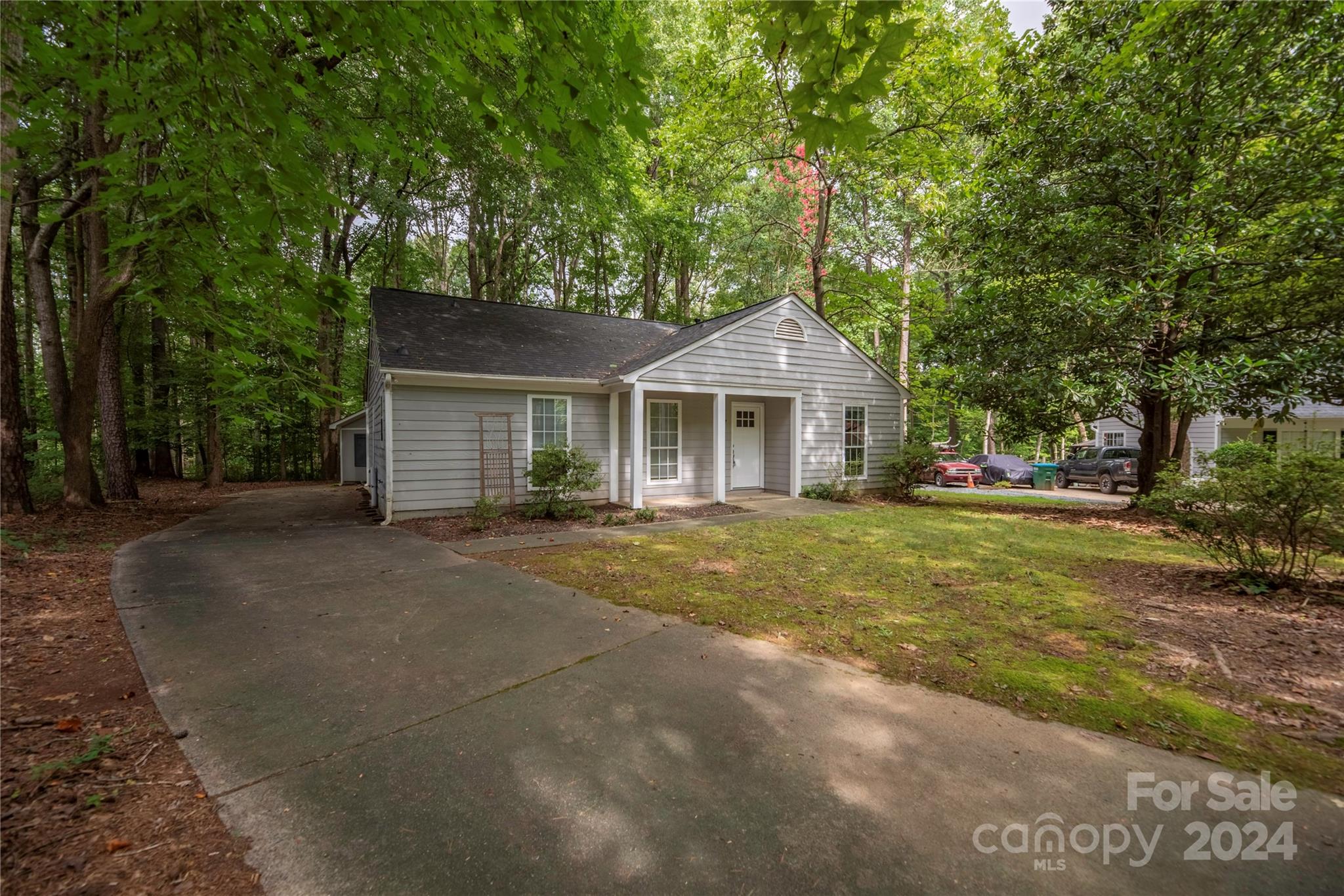 Property image 2 of 7417 Cross Tie Court in Lawyers Station, Mint Hill, NC 28227