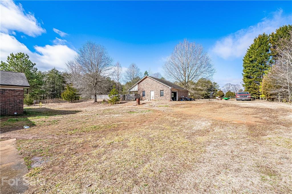 Property image 4 of 3399 Mason Spring Drive in Mason Springs, Lincolnton, NC 28092