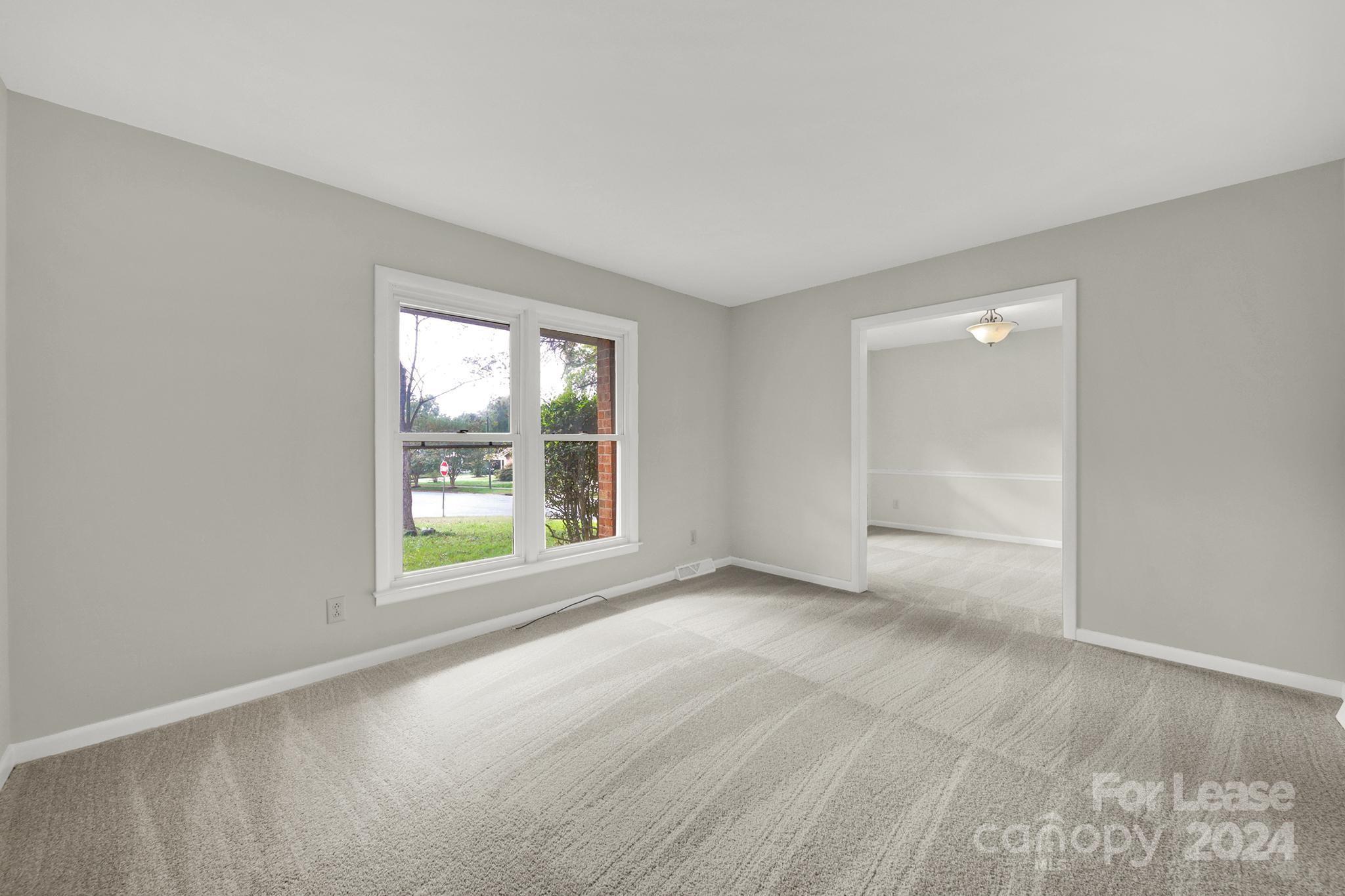 Property image 3 of 8401 Dunsinane Drive in Birnam Woods, Charlotte, NC 28227