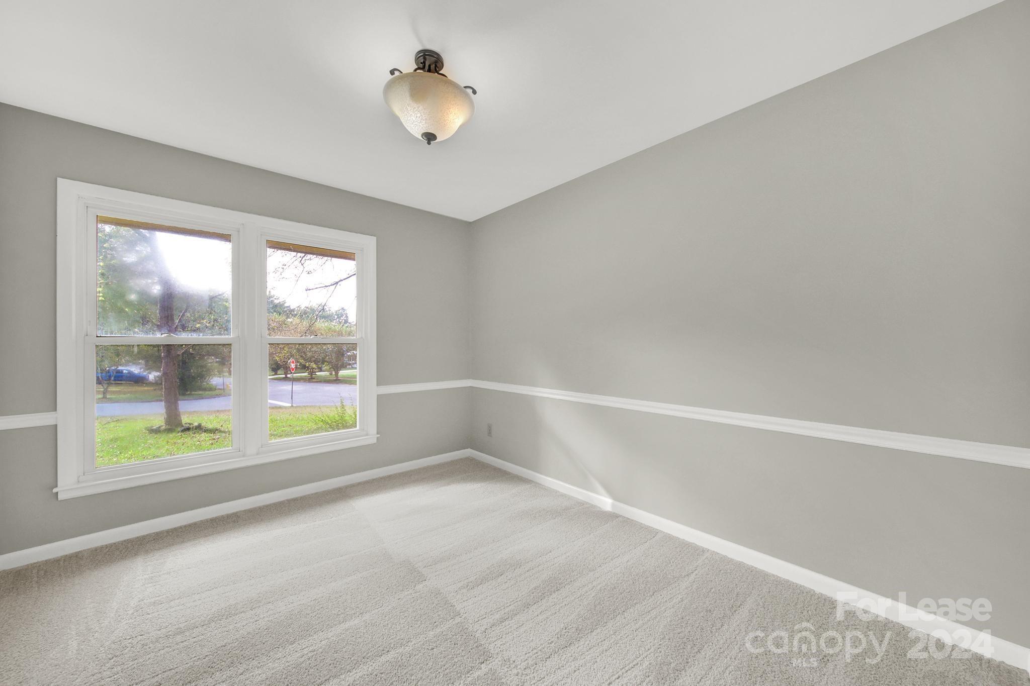 Property image 5 of 8401 Dunsinane Drive in Birnam Woods, Charlotte, NC 28227