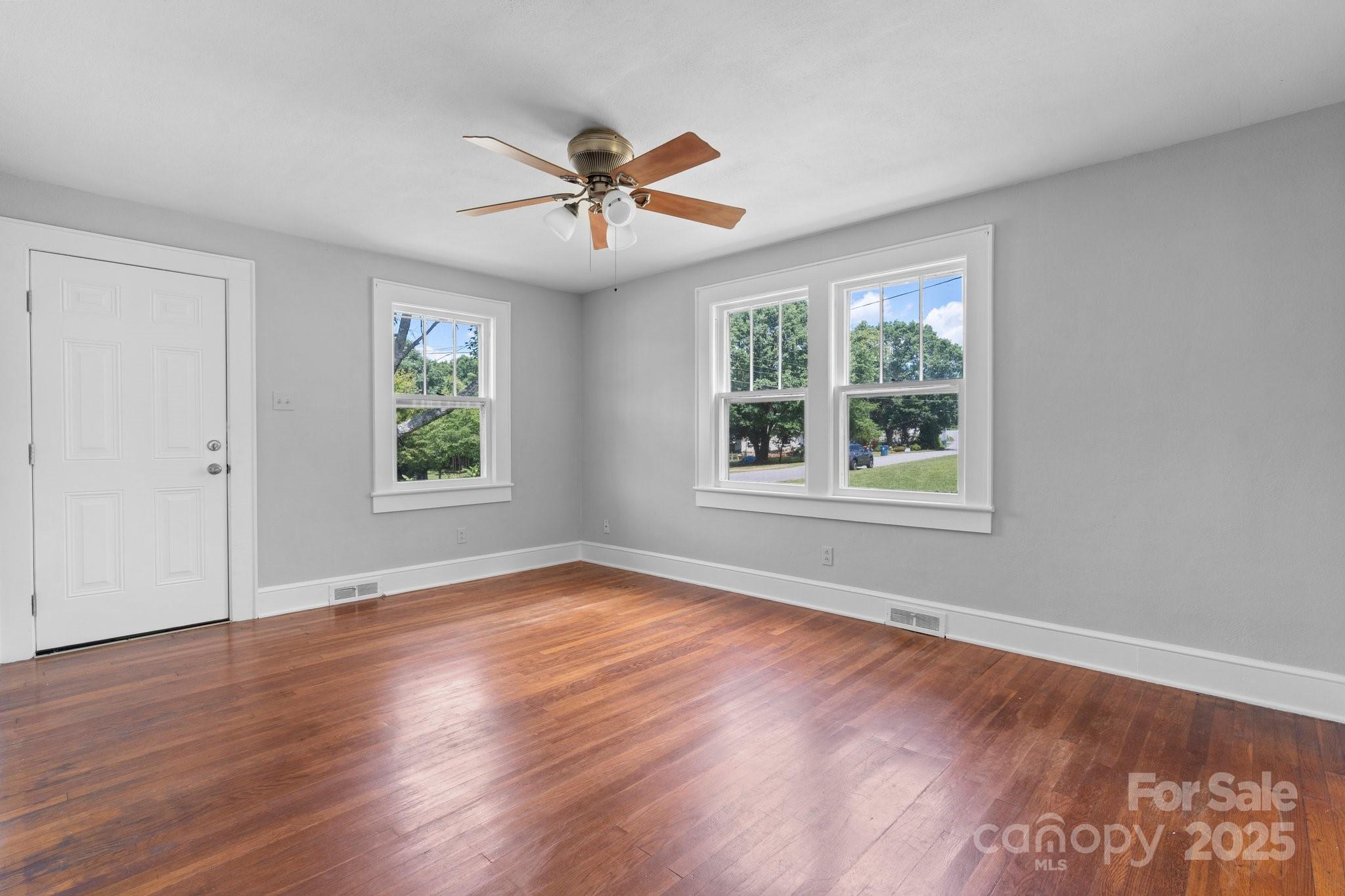 Property image 3 of 2336 32nd Street in Catawba Forest, Hickory, NC 28601