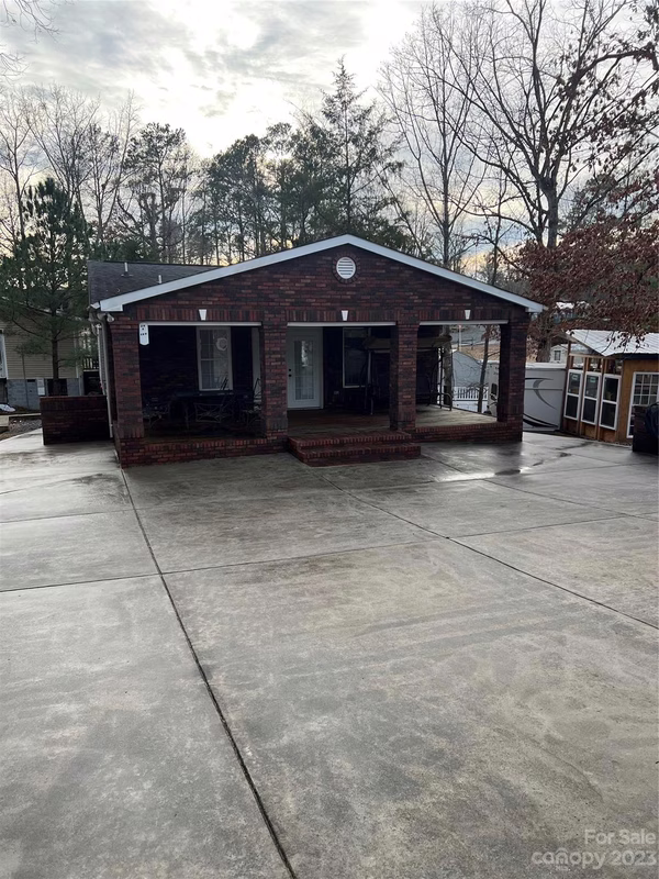 129 Twin Bluff Trail