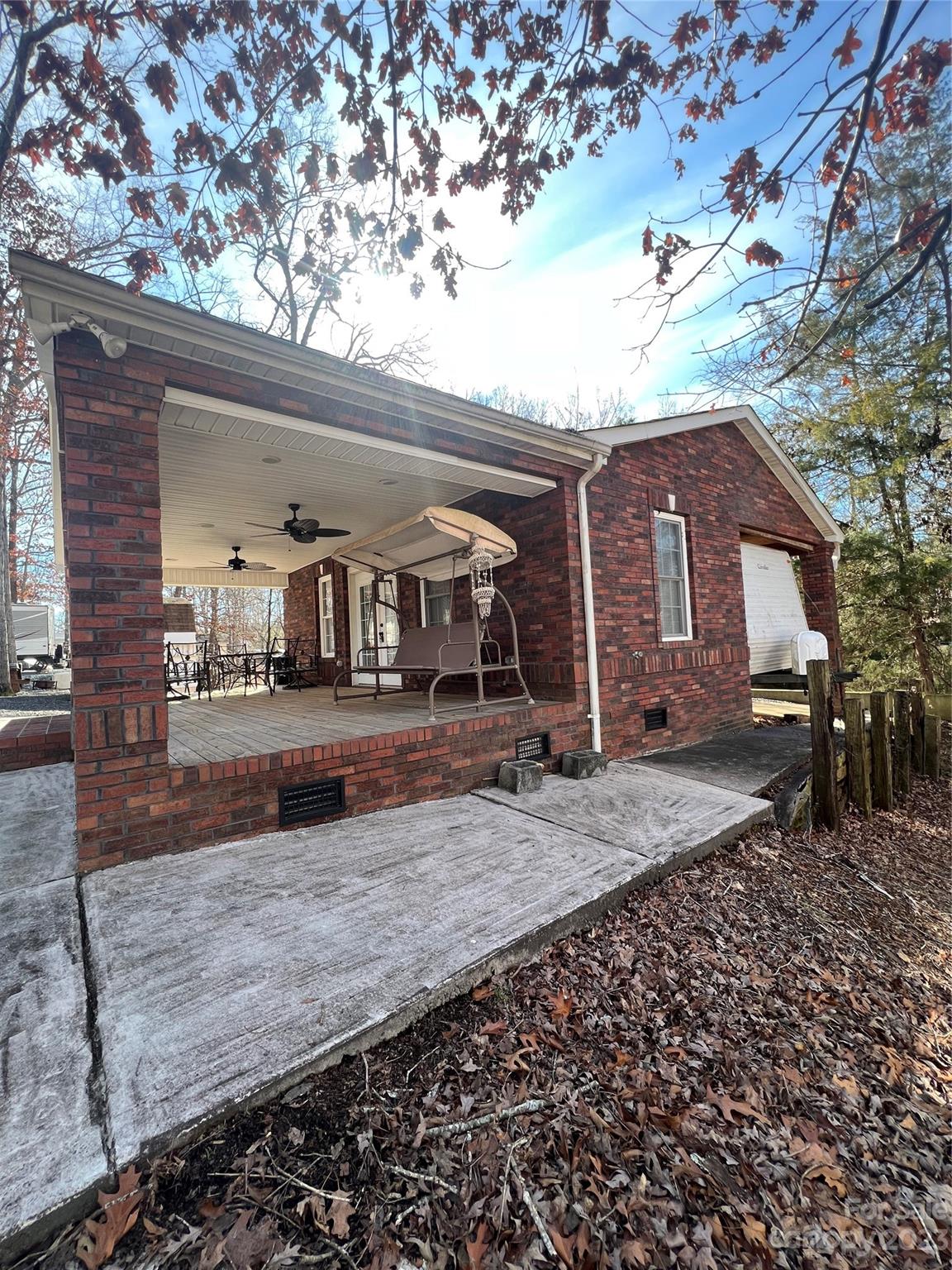 Property image 3 of 129 Twin Bluff Trail in twin harbor, Mount Gilead, NC 27306