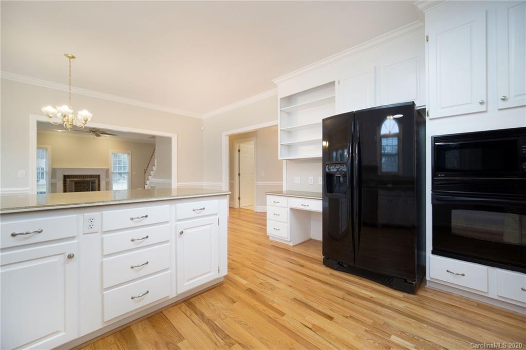 Property image 2 of 10000 Tallent Lane in Green Farm, Huntersville, NC 28078