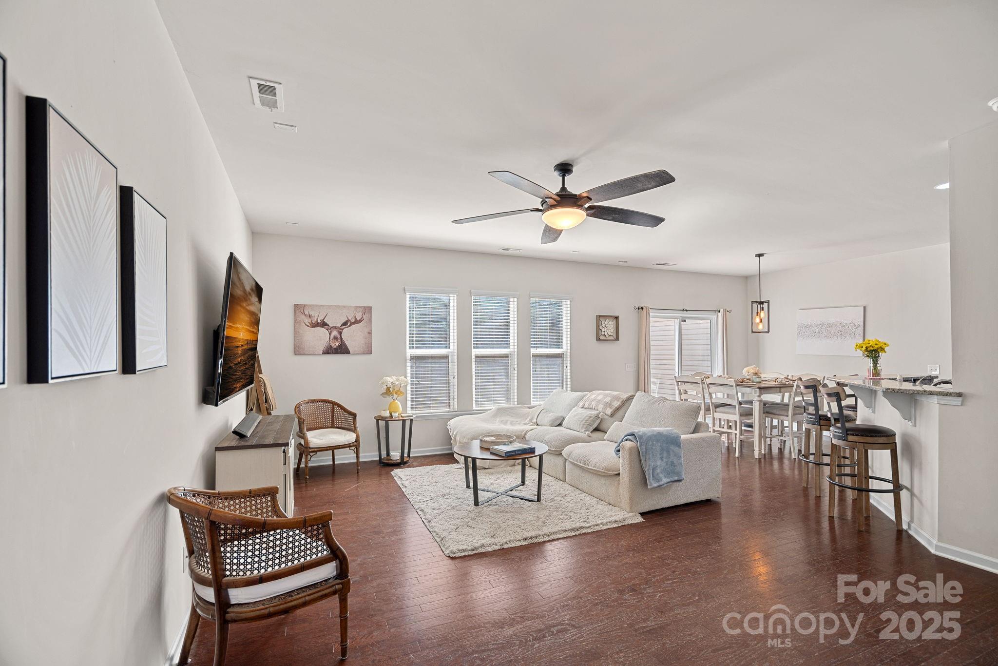 Property image 5 of 2219 Whitford Lane in Park South Station, Charlotte, NC 28210