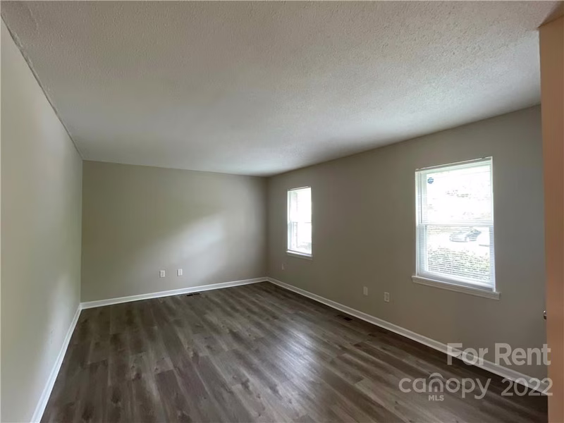 Property image 2 at 3623 Driftwood Drive, Charlotte, NC 28205