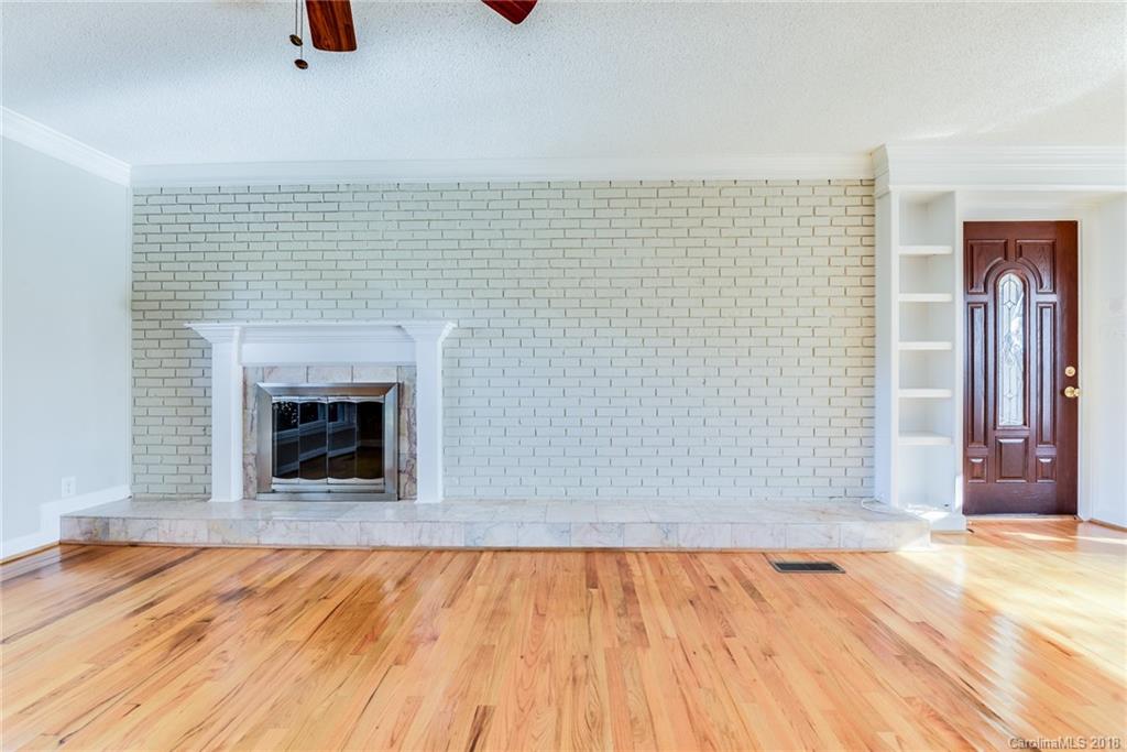 Property image 2 of 2610 Mt Holly Huntersville Road in Wimbledon, Charlotte, NC 28214