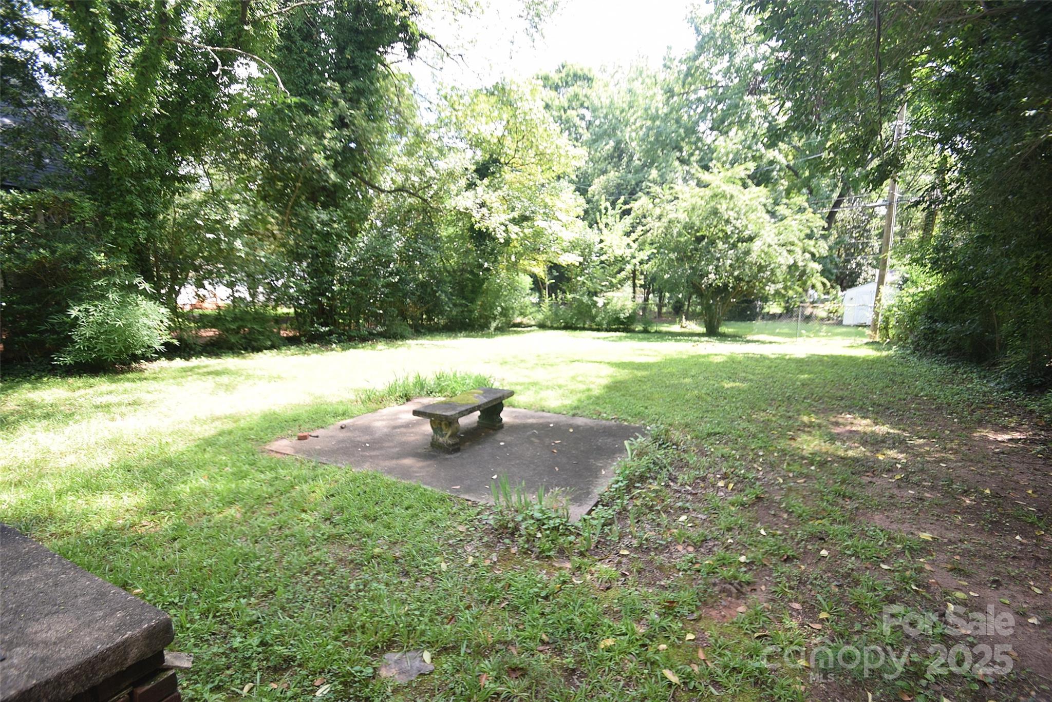 Property image 4 of 4645 Connecting Road in Selwyn Farms, Charlotte, NC 28209