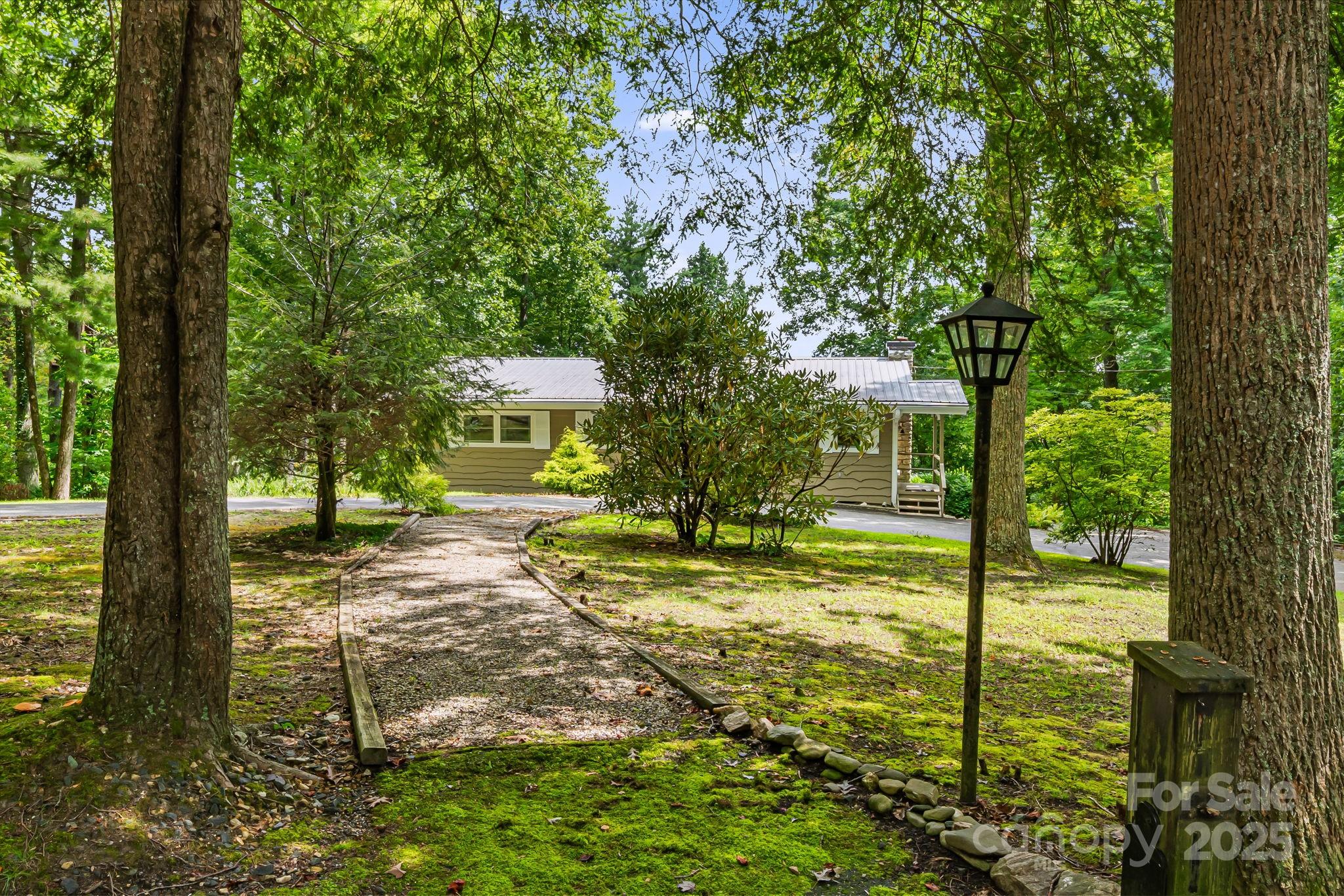 Property image 5 of 20 Ridgeview Road in Swiss Pine Lake, Spruce Pine, NC 28777