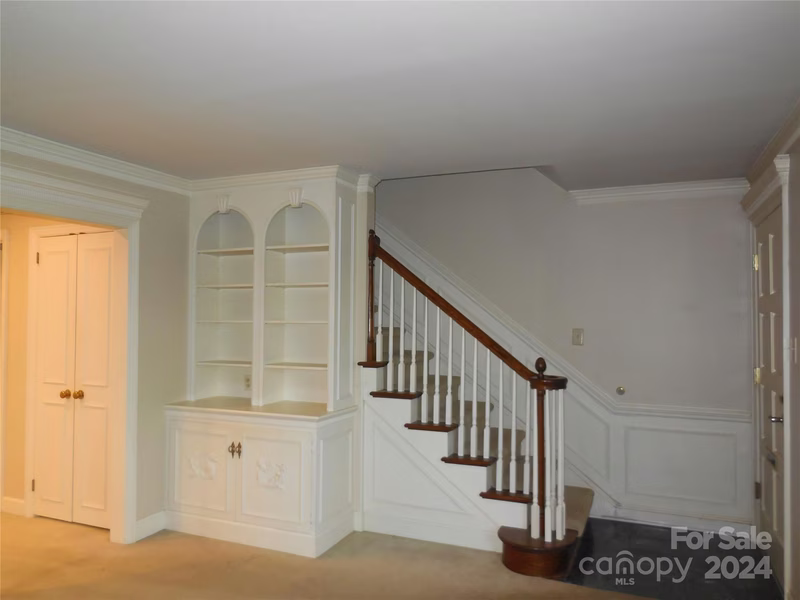 Property image 4 at 2229 Rexford Road, Charlotte, NC 28211