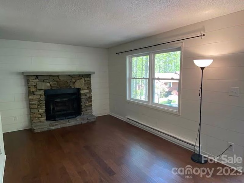 Property image 3 at 17 Valleywood Court, Asheville, NC 28803