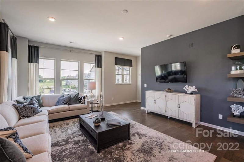 Property image 4 at 10008 Hemingway Place, Charlotte, NC 28227