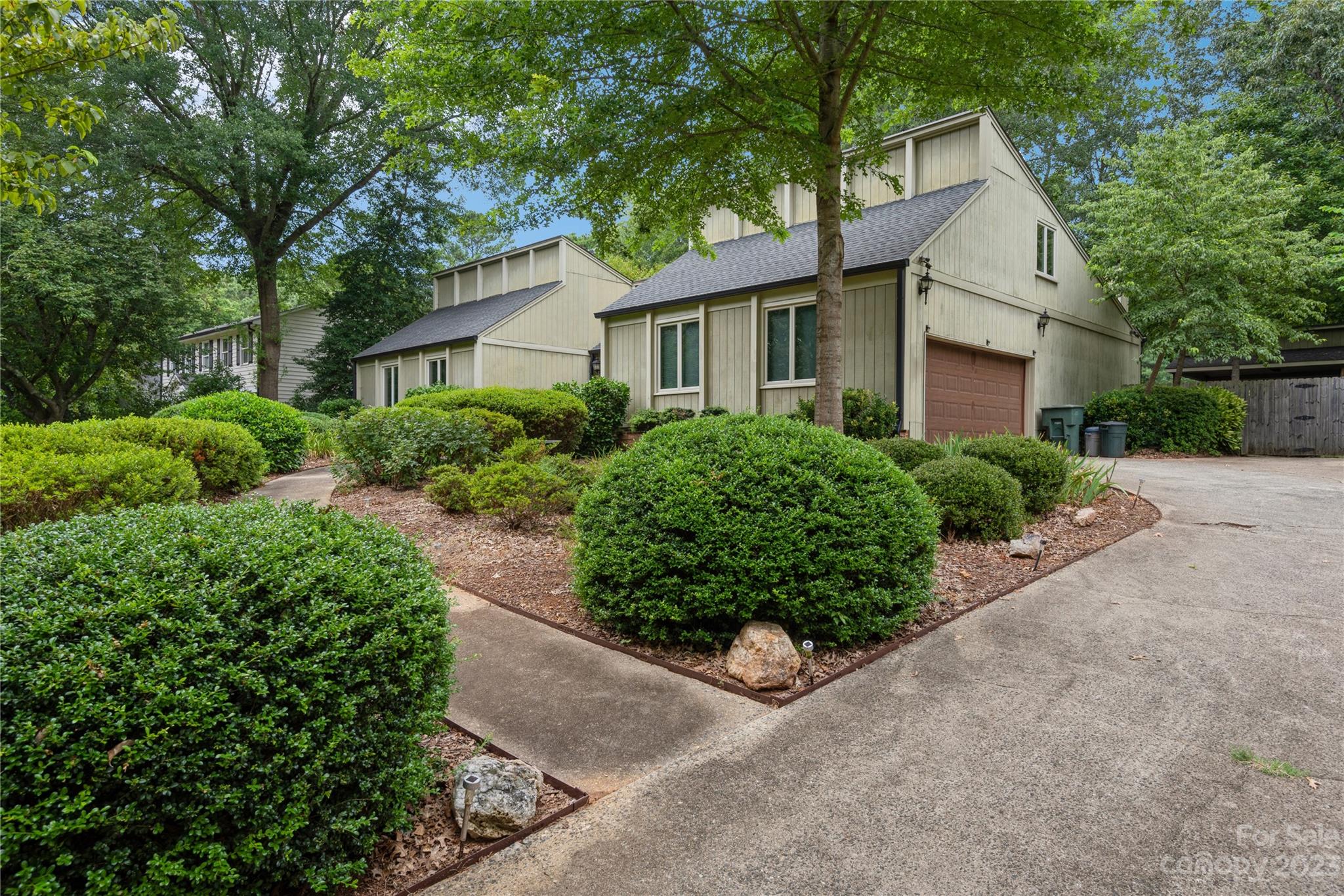 Property image 3 of 3025 Southampton Circle in Southampton, Gastonia, NC 28056