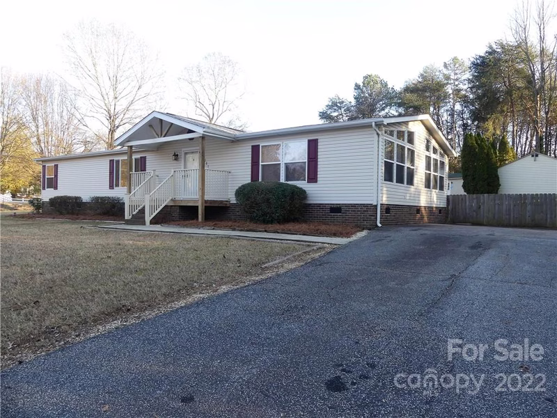 7781 Skyline Drive