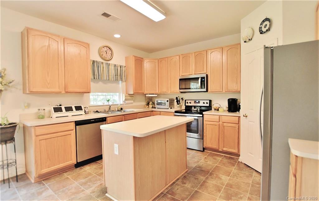 Property image 3 of 5215 Halverson Court in Brantley Woods, Kannapolis, NC 28083