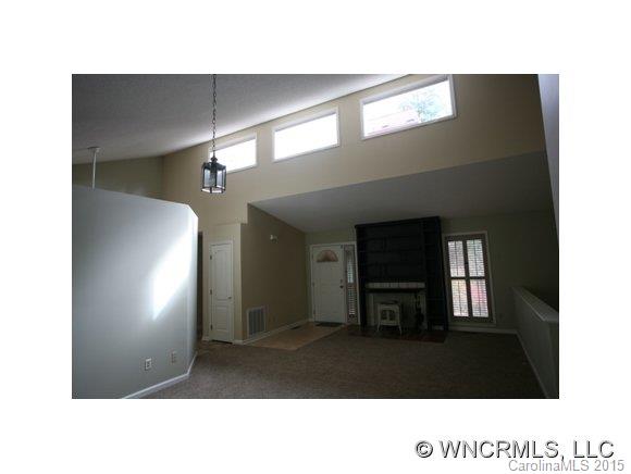 Property image 3 of 10 Indian Ridge Rd in Indian Falls Estates, Asheville, NC 28803
