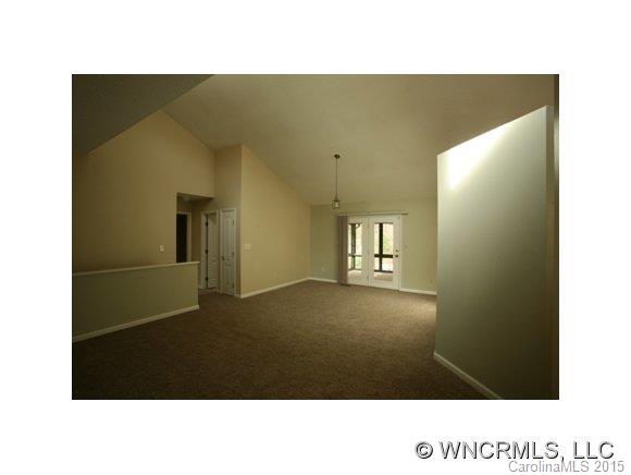 Property image 4 of 10 Indian Ridge Rd in Indian Falls Estates, Asheville, NC 28803