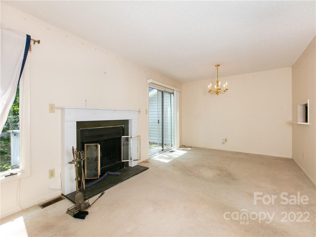 Property image 2 of 43 Hollybrook Drive in Hollybrook Condos, Asheville, NC 28803