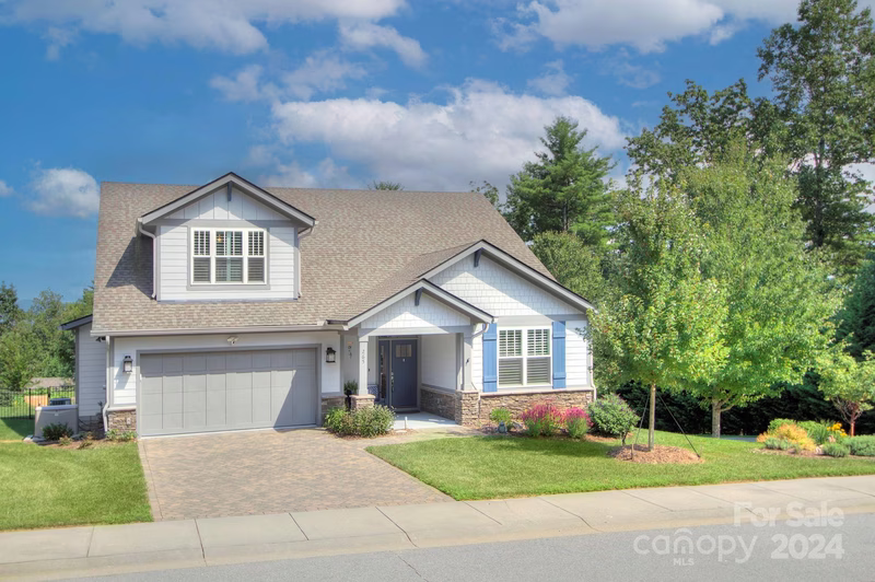 Property image 2 at 265 Hogans View Circle, Hendersonville, NC 28739