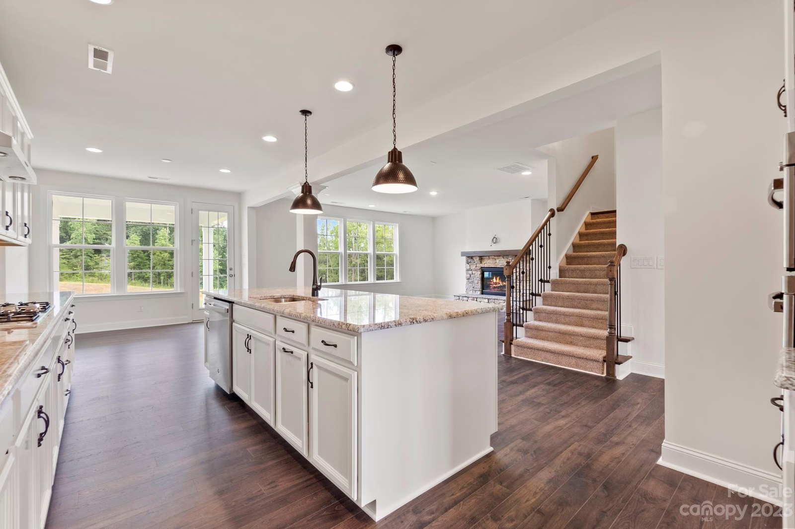Property image 1 at 309 W Waterlynn Road, Mooresville, NC 28117