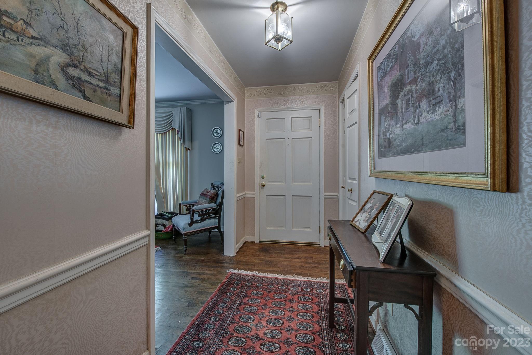 Property image 4 of 1105 Dumbarton Road in Sherwood Forest, Gastonia, NC 28054